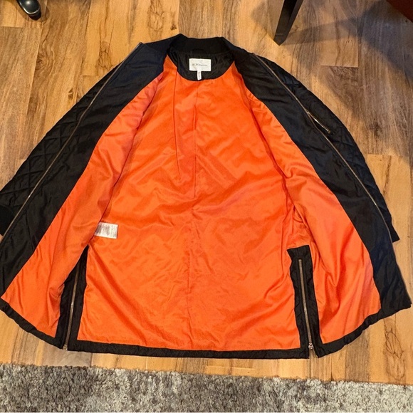 BCBGeneration Black Quilted Jacket with Vibrant Orange Lining Size large - Picture 5 of 9